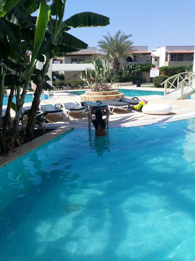 Sunrise Beach Club Gastria 외부 사진